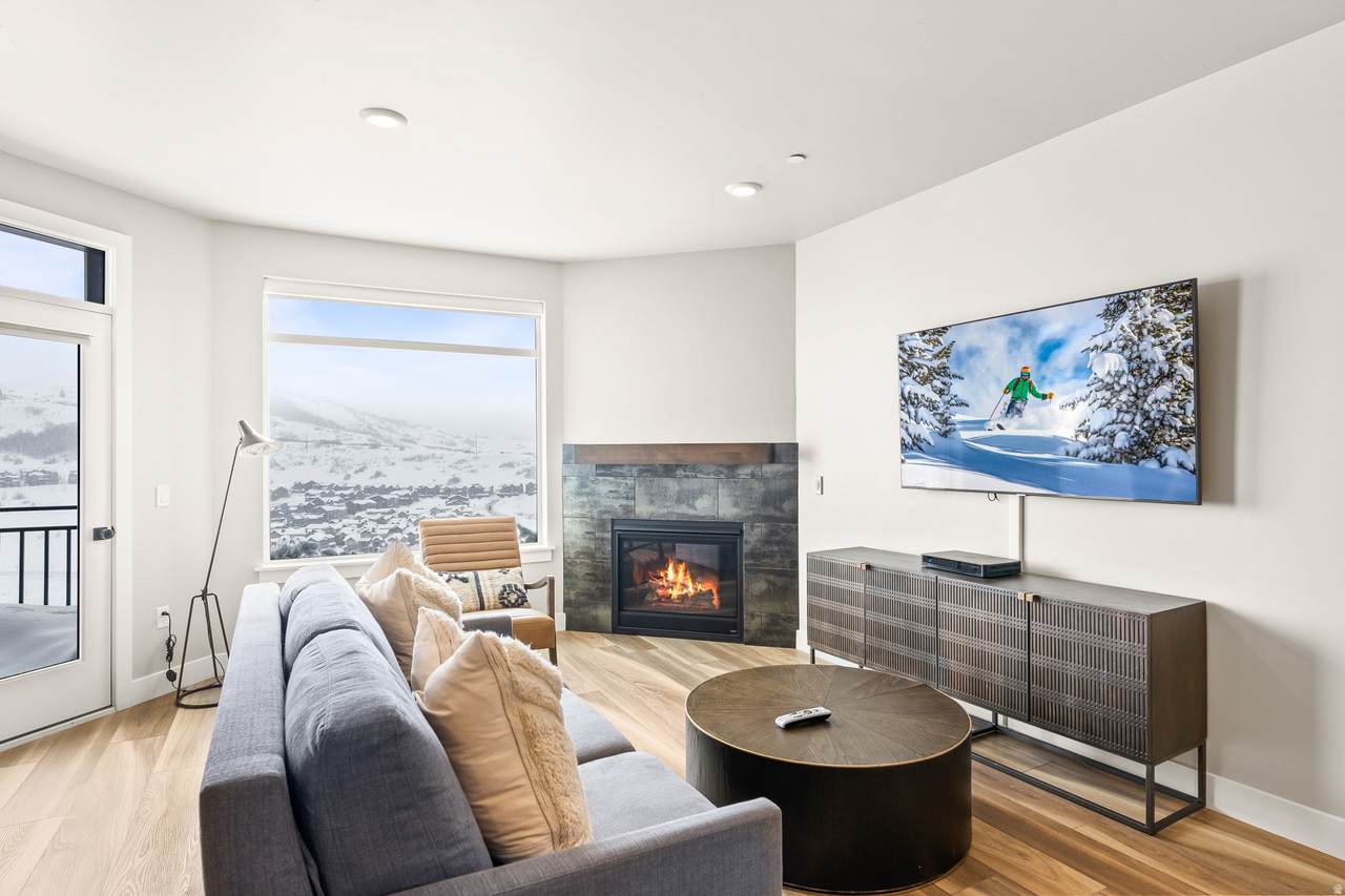 909 Peace Tree Trl - Photo 1