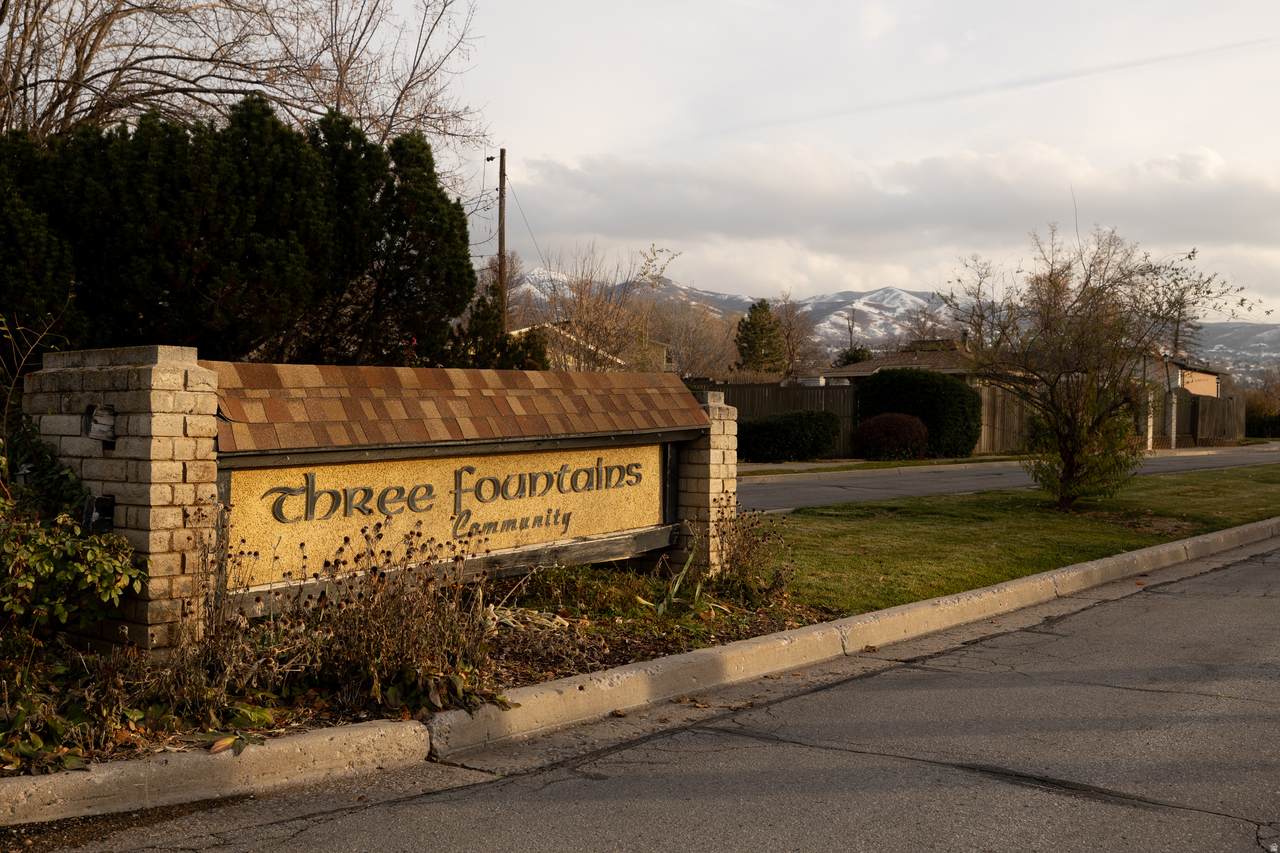 323 Peach Ln - Photo 1