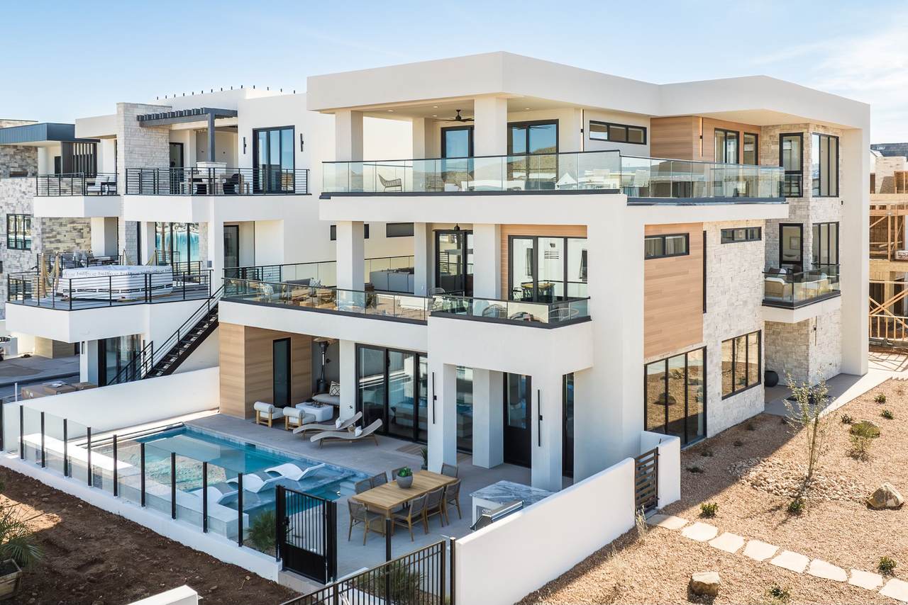 914 Sapphire Sky Ln - Photo 1