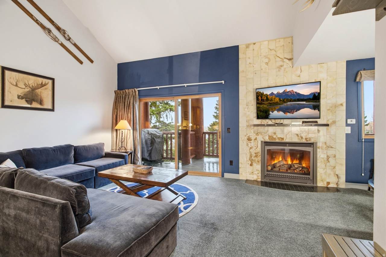 401 Silver King Dr - Photo 1