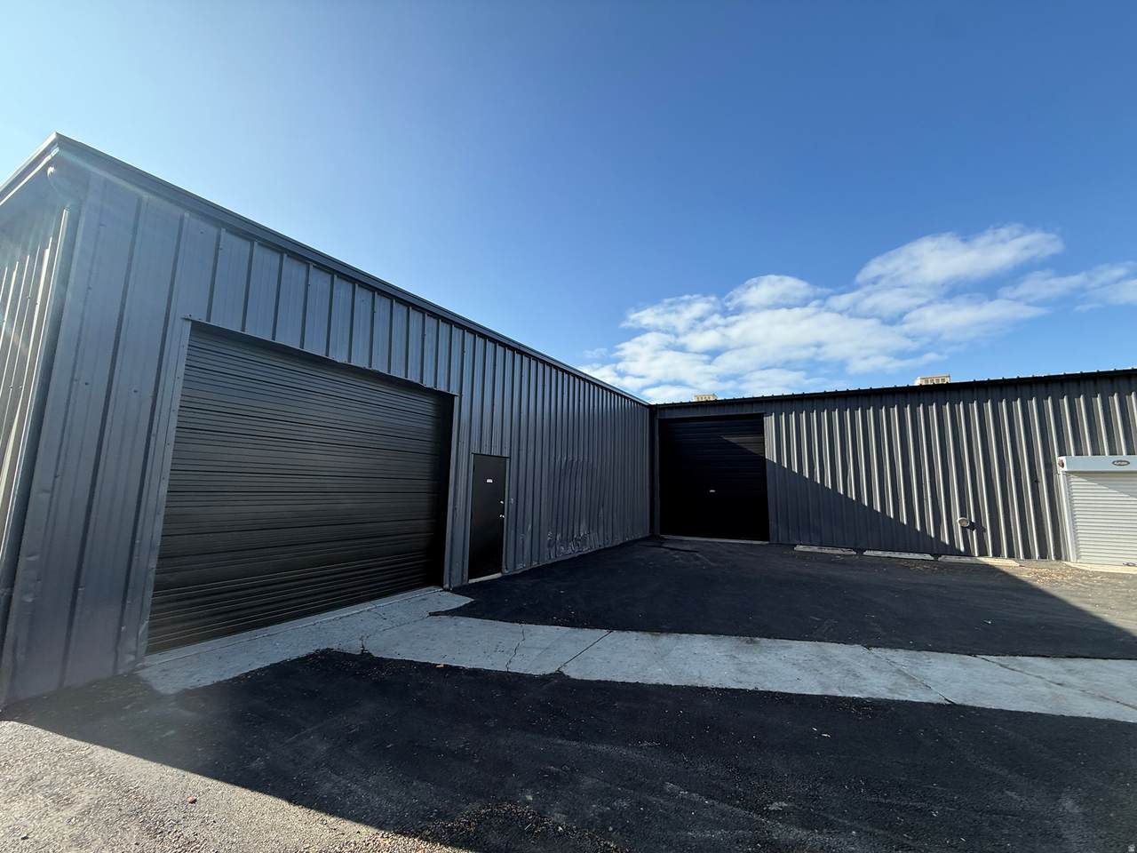 229 Harris Ave - Photo 1