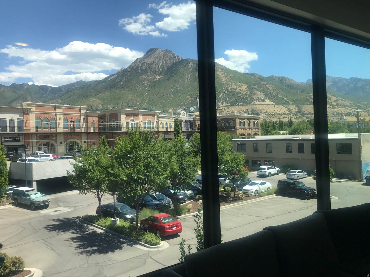 2240 Laney Ave - Photo 1