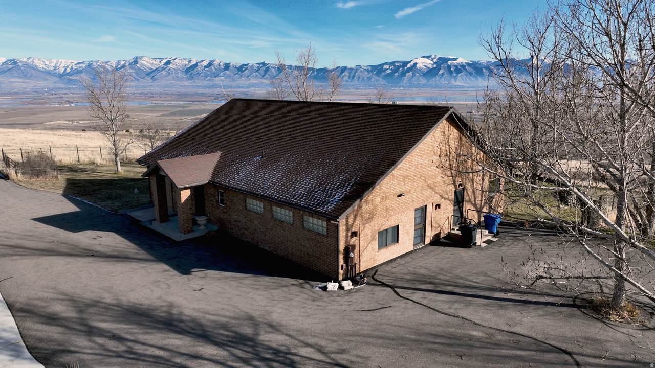 2666 Valley Vw - Photo 1