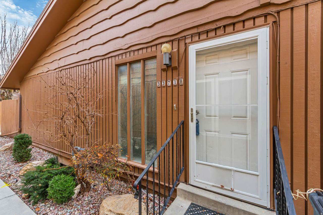 3371 Honeycut Rd - Photo 1