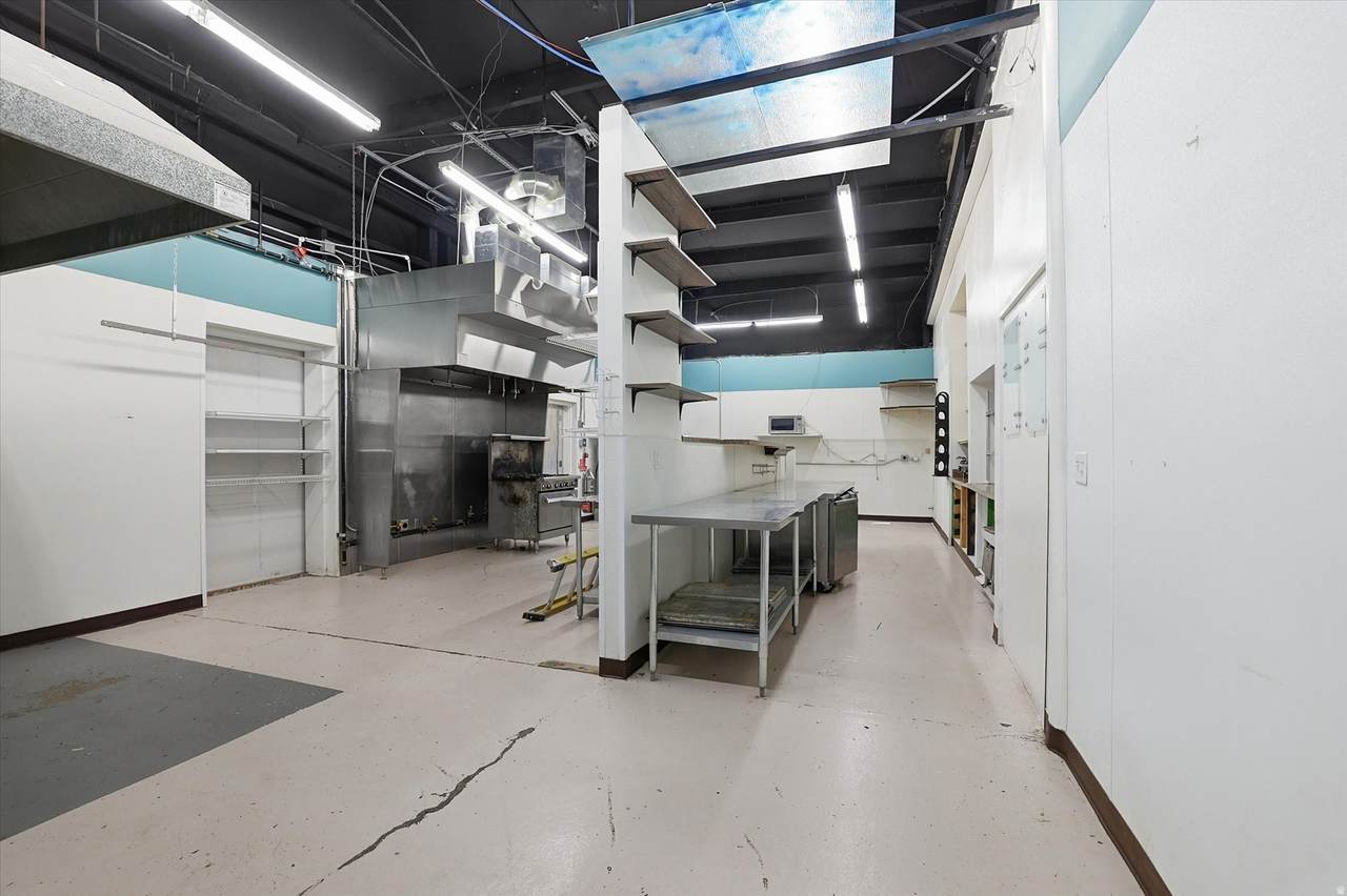 869 Main St - Photo 1