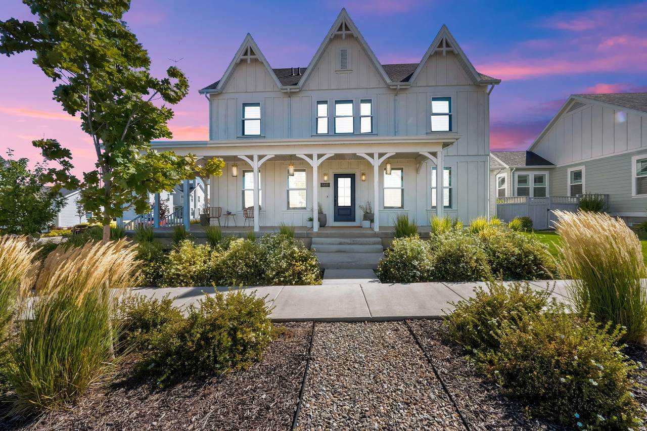 6889 Lake Ave - Photo 1