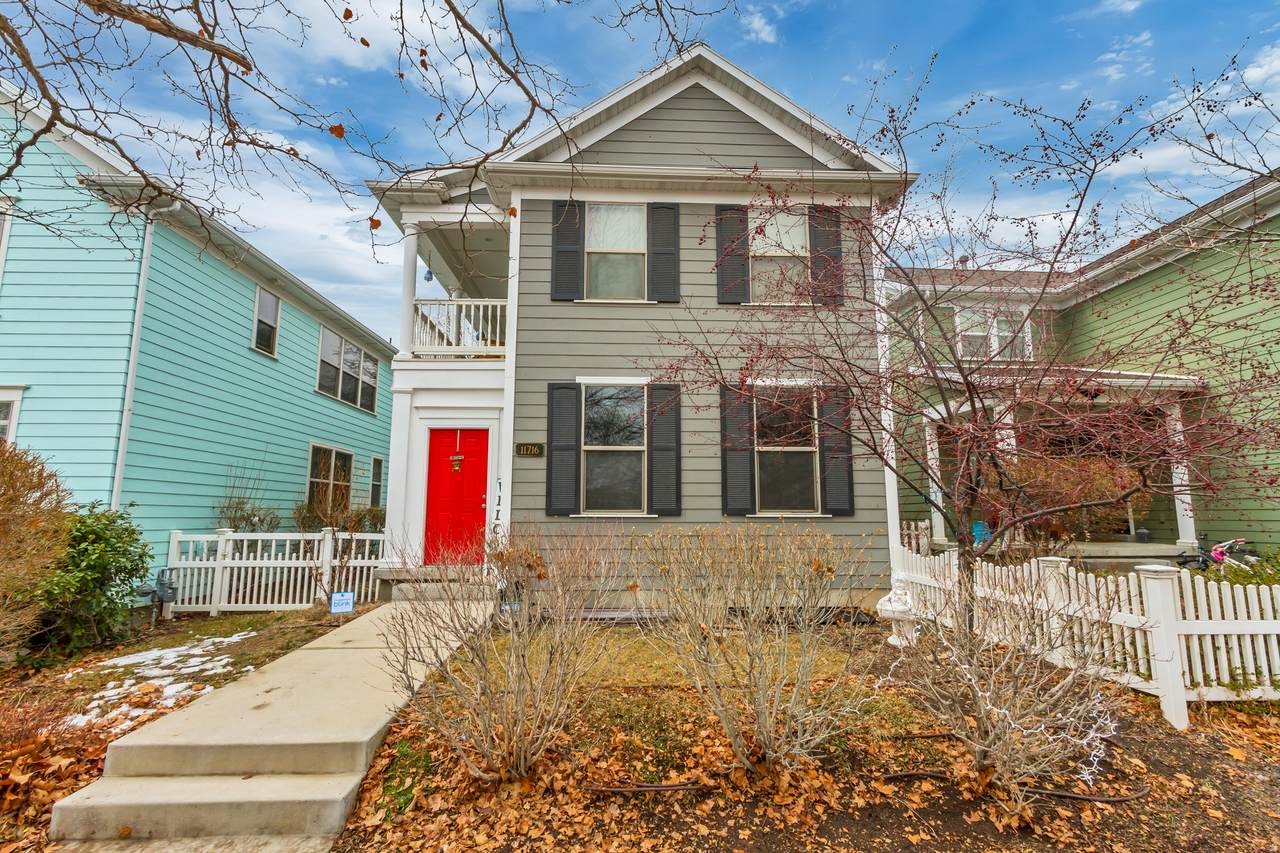 11716 Grandville Ave - Photo 1