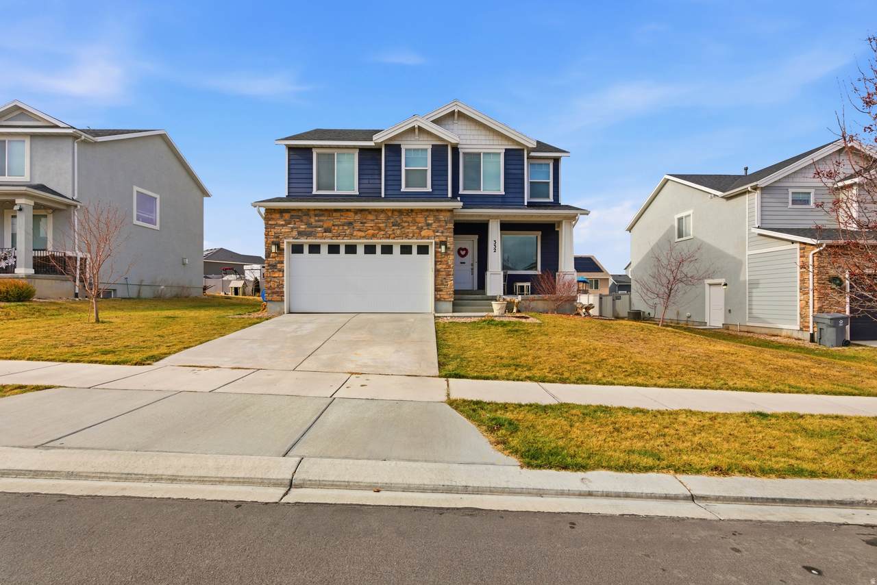 332 Stone Dr - Photo 1