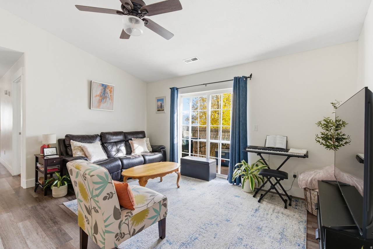 123 Ridge Rd - Photo 1