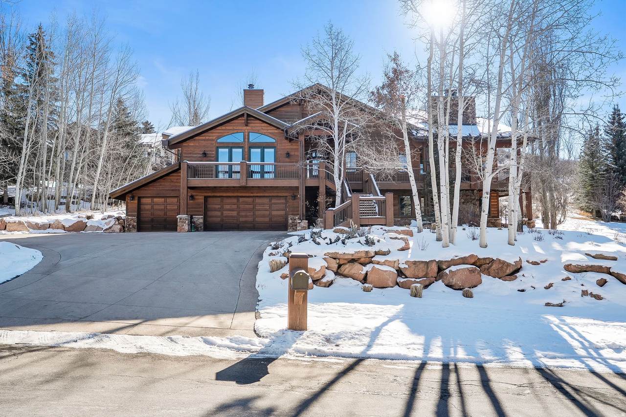 2490 Silver Cloud Dr - Photo 1