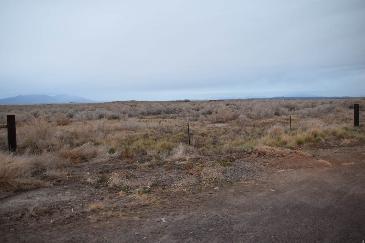  Address Not Published - Photo 1