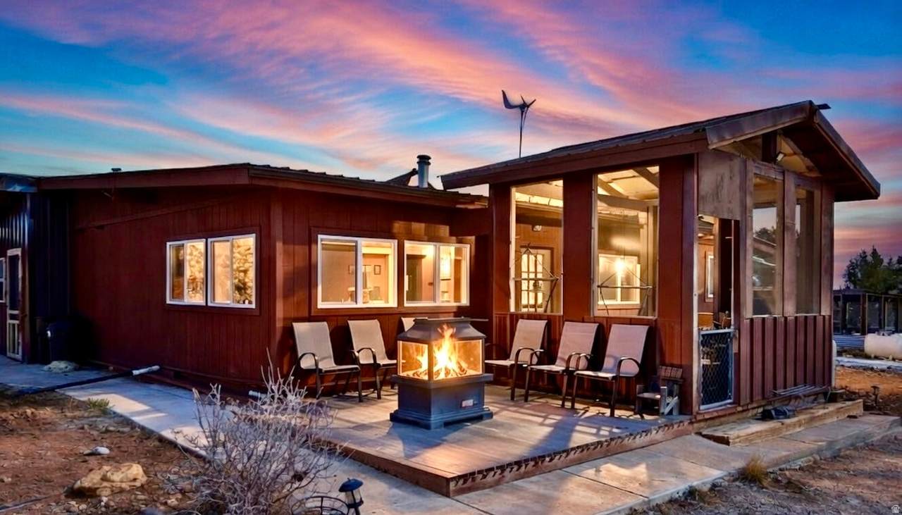 33 Rosie Ln - Photo 1