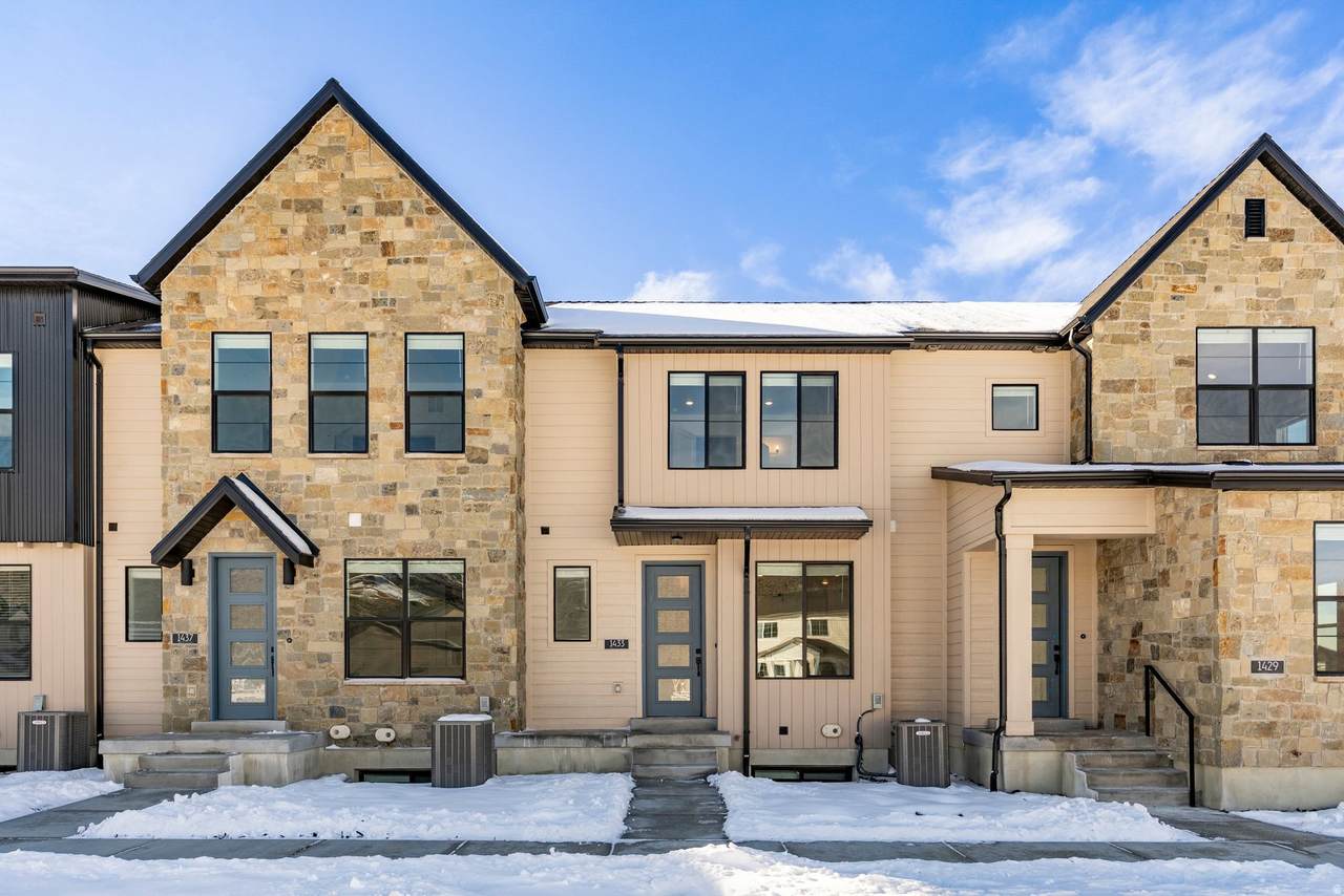 1433 Electric Ave - Photo 1