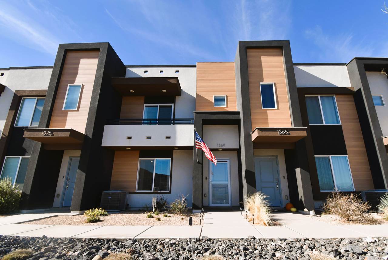 1369 Pole Creek Ln - Photo 1