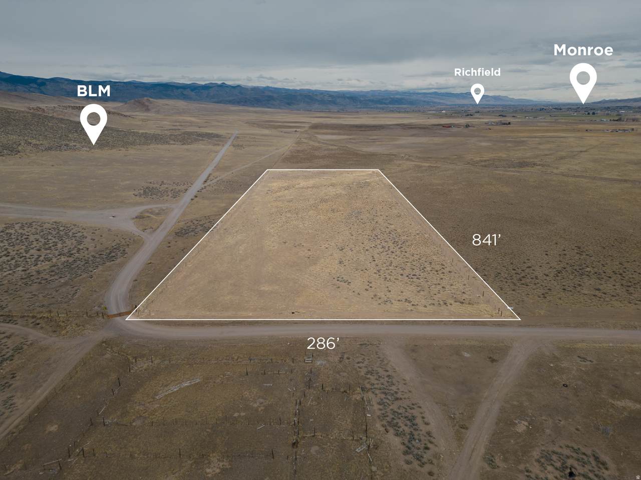  Address Not Published - Photo 1