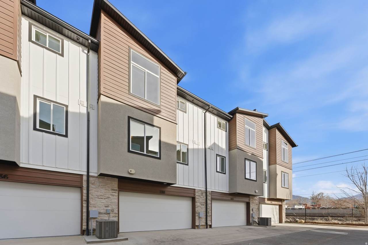 138 Chambord Ct - Photo 1