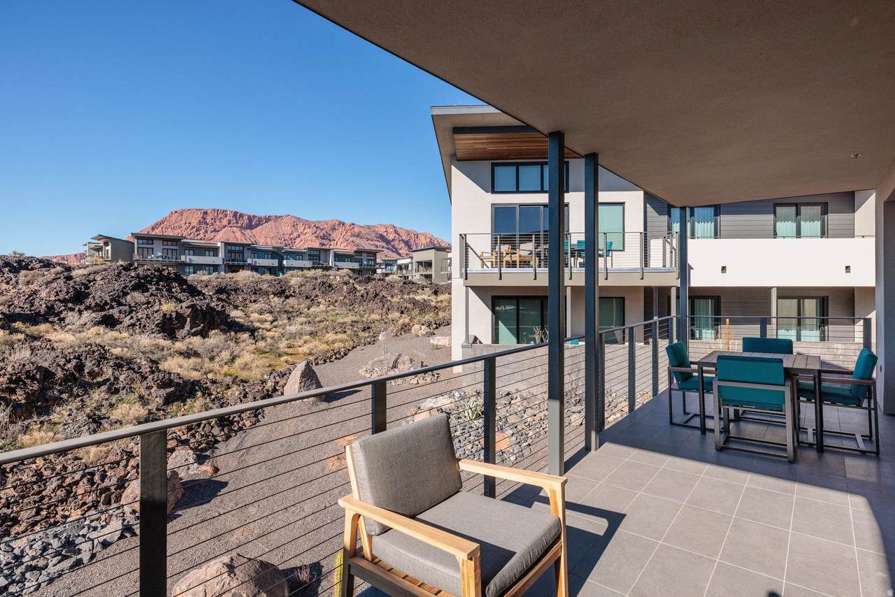 1400 Black Desert Dr - Photo 1