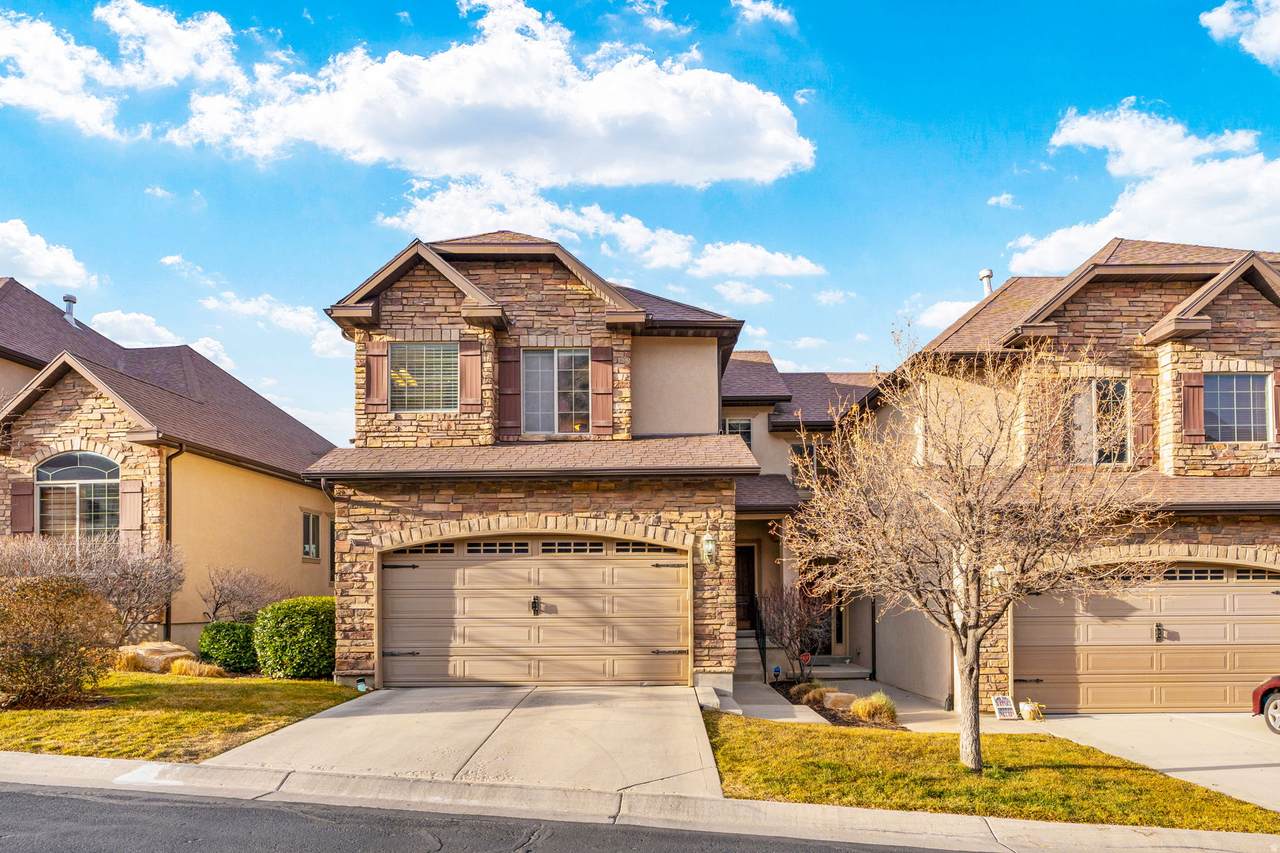 327 Nechatel Dr - Photo 1