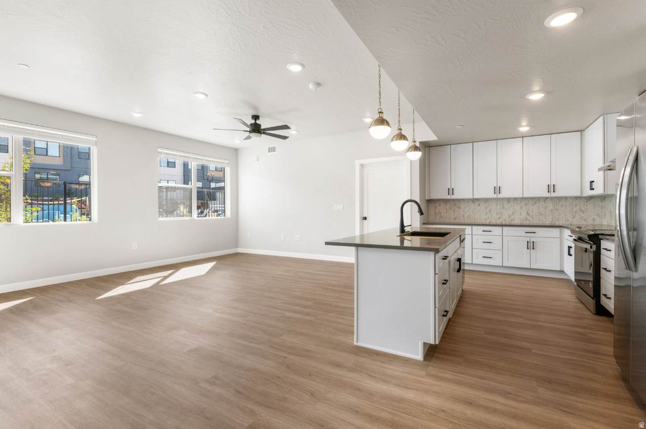 206 Chaparral Dr - Photo 1