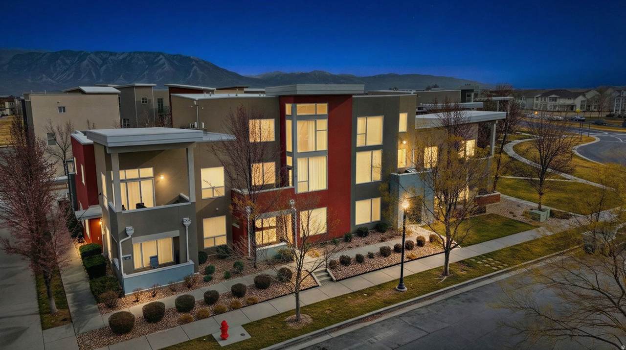 10367 Oquirrh Rd - Photo 1