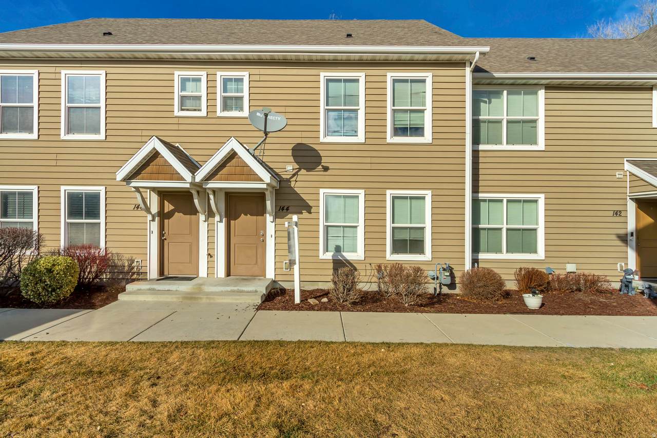 144 Carrick Dr - Photo 1