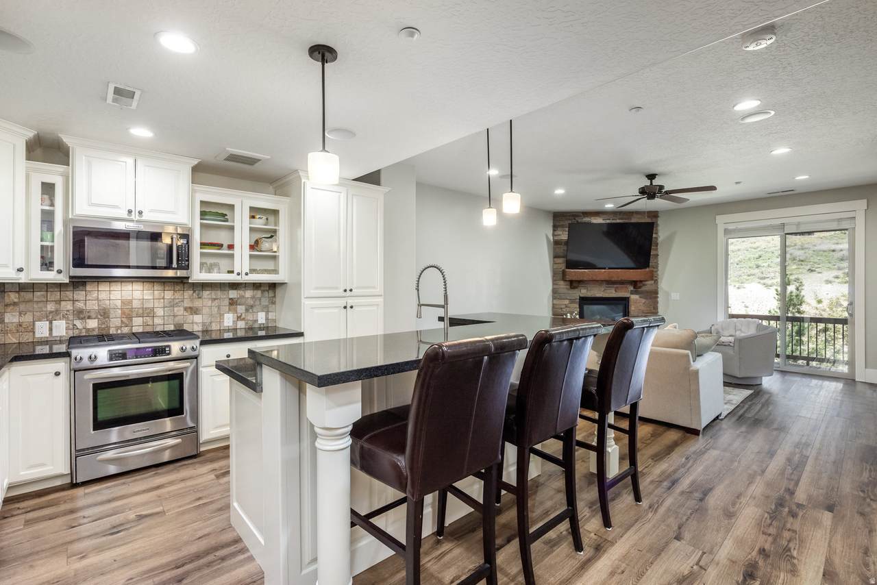 13386 Alexis Dr - Photo 1