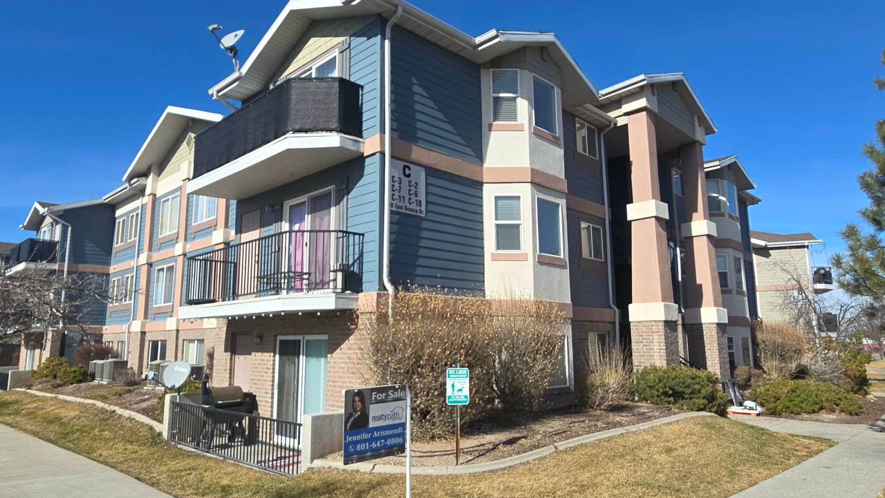 90 Resaca Dr - Photo 1