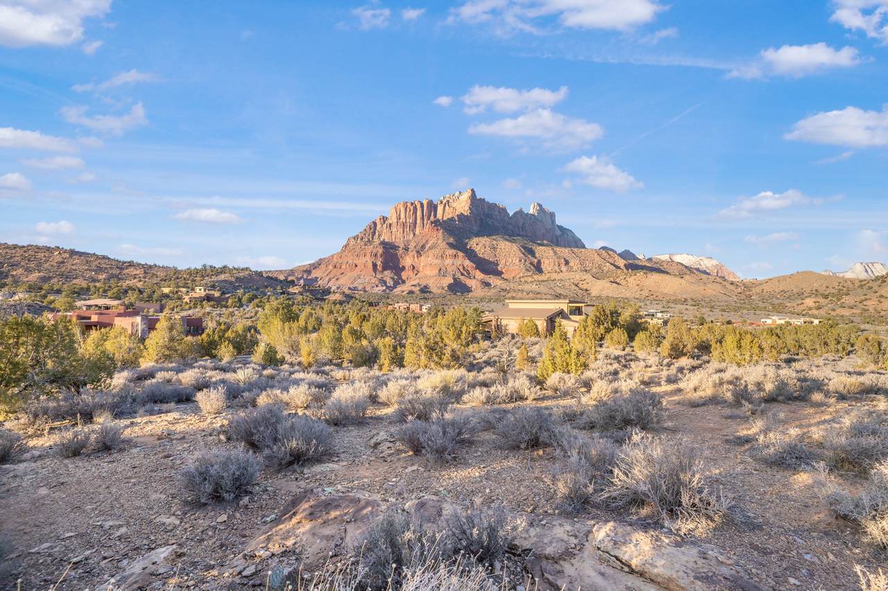3008 Navajo Way - Photo 1