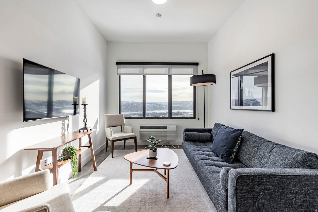 2303 Deer Hollow Rd - Photo 1