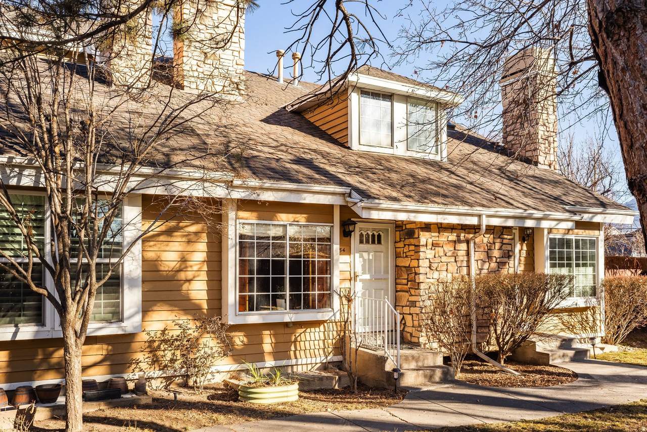 854 Pond View Way - Photo 1