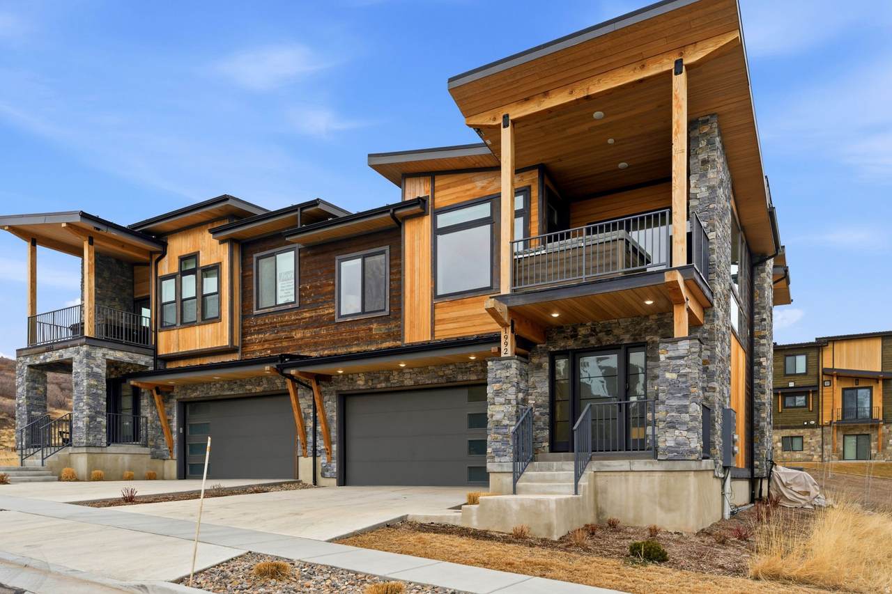 1992 Dotterel Cir - Photo 1