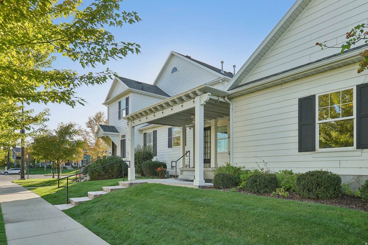 4438 South Jordan Pkwy - Photo 1