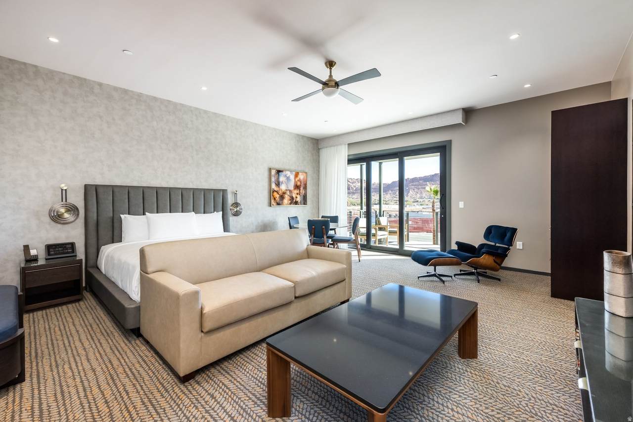 1400 Black Desert Dr - Photo 1