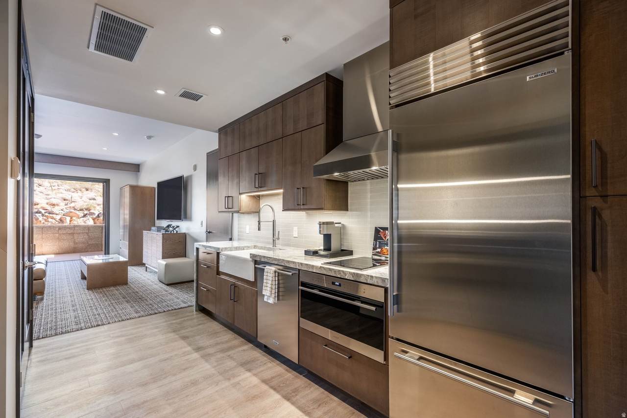 1550 Black Desert Dr - Photo 1