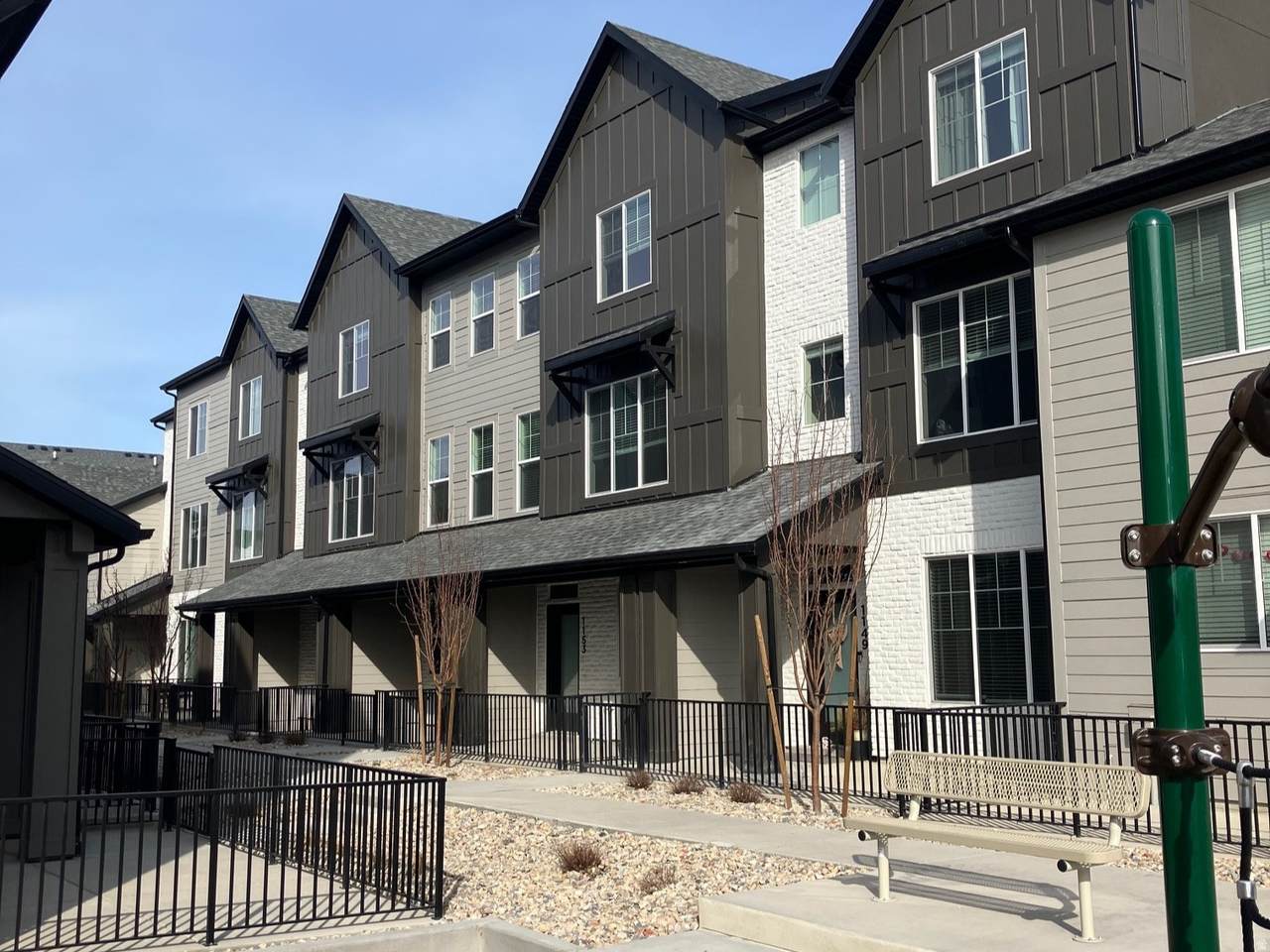 1153 Meridian Ln - Photo 1