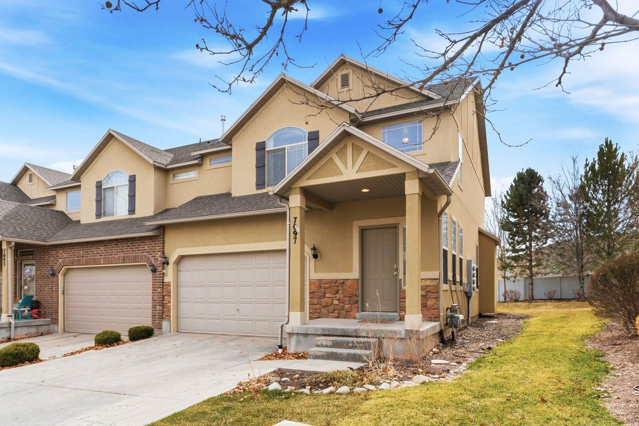 7097 Cottage Dr - Photo 1