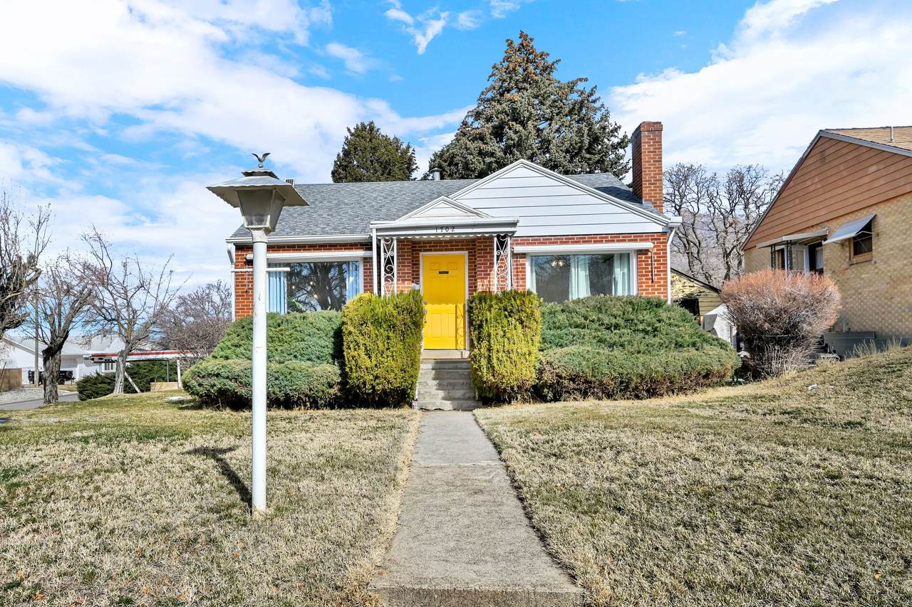 1702 Capitol St - Photo 1