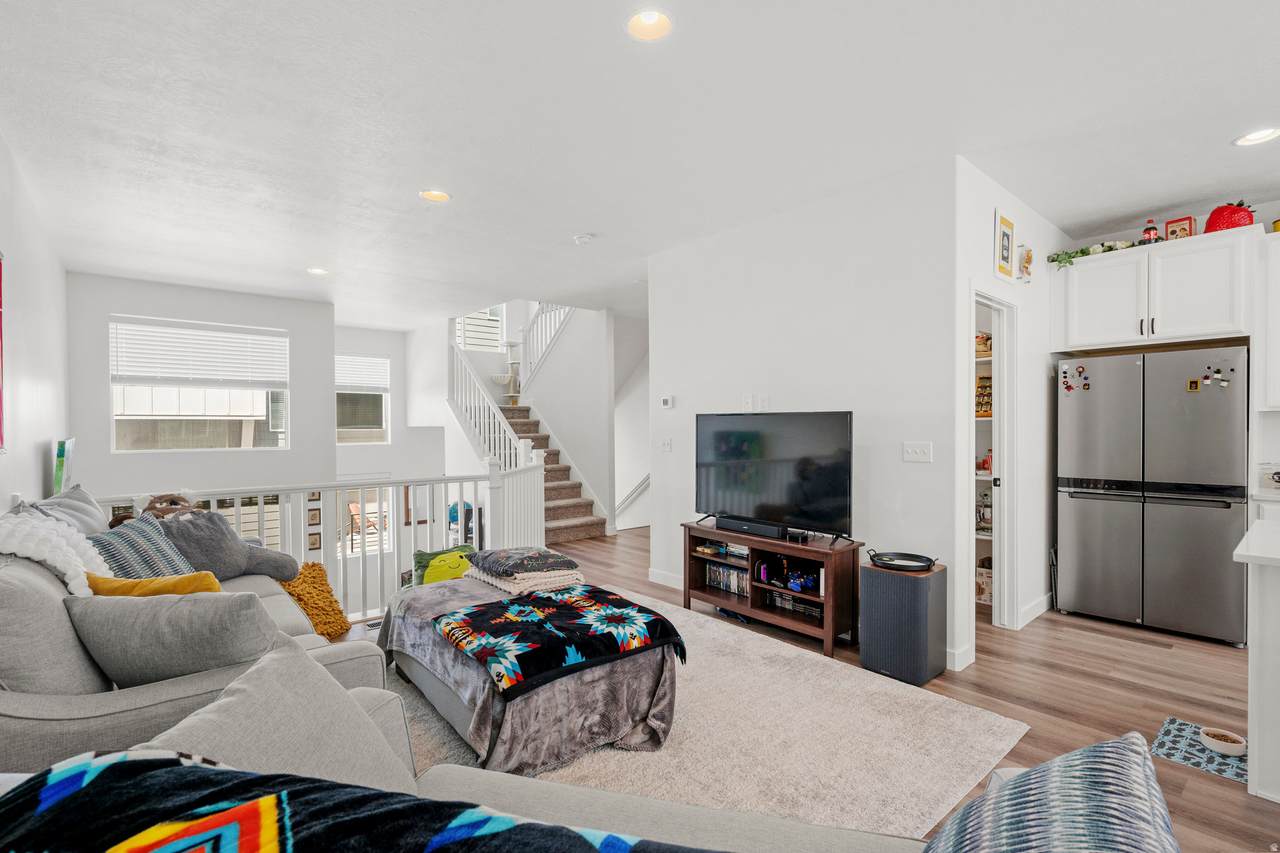 15129 Halter Way - Photo 1