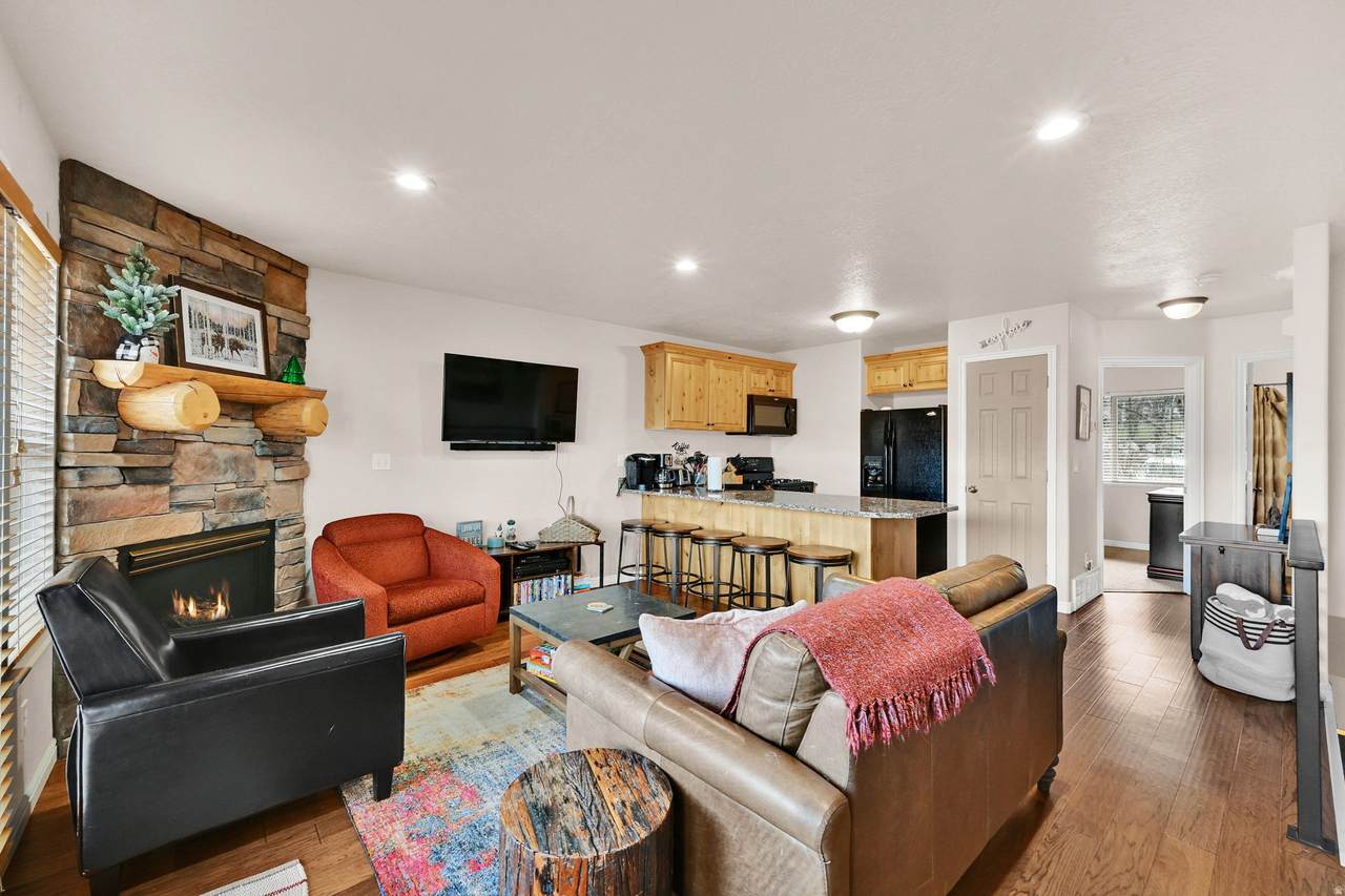 3555 Fox Run - Photo 1