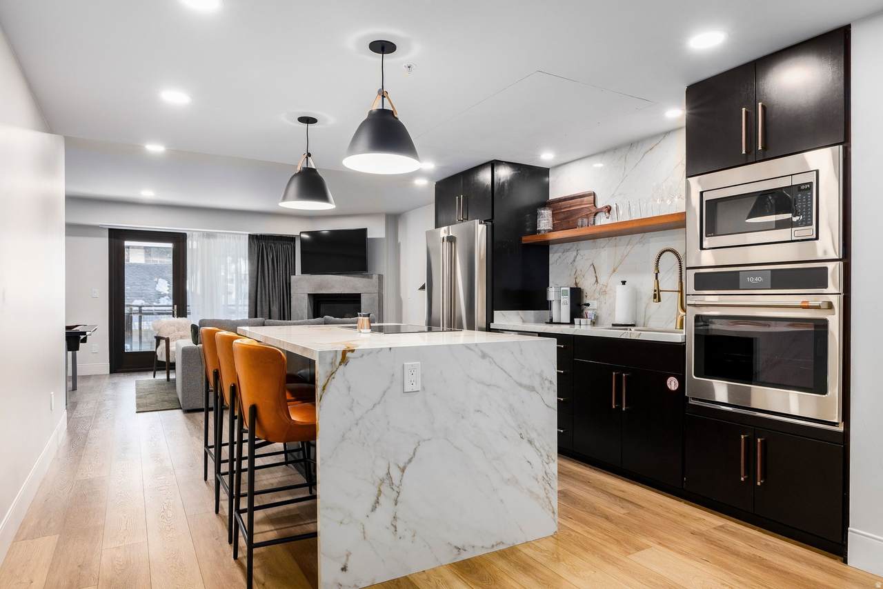 201 Heber Ave - Photo 1