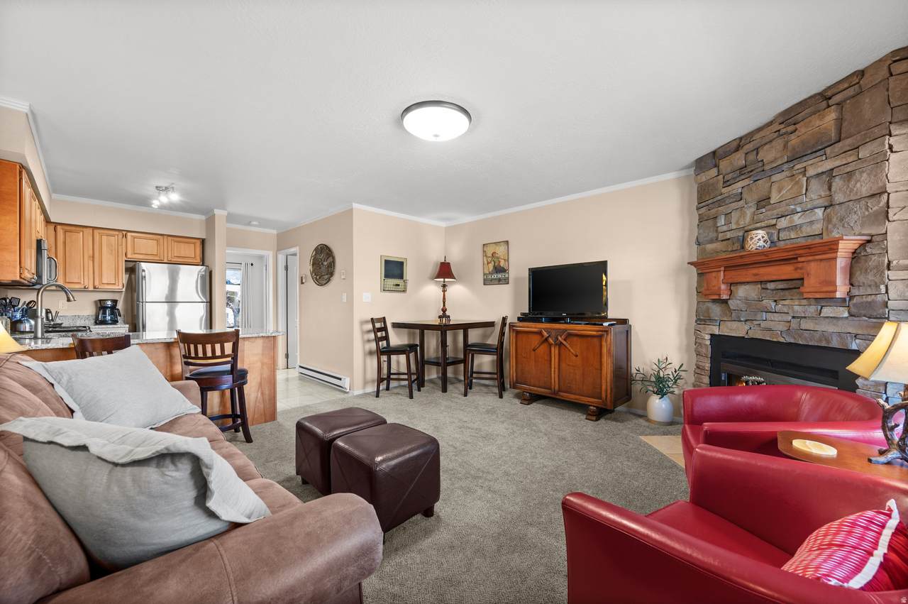 3615 Wolf Lodge Dr - Photo 1