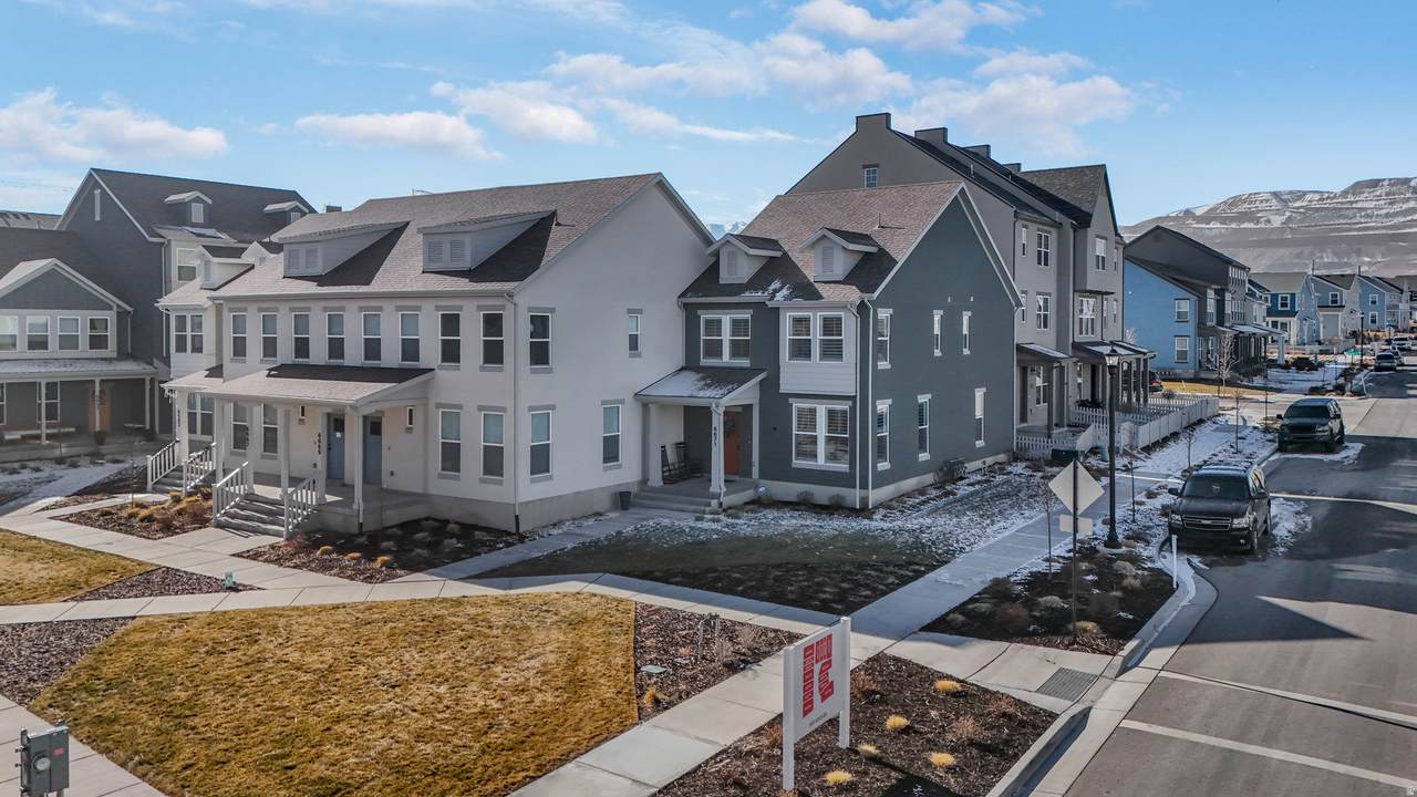 6671 Skip Rock Rd - Photo 1