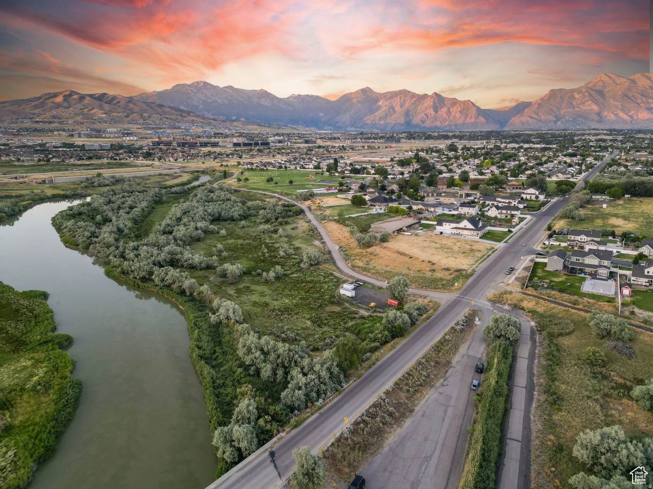 https://bt-photos.global.ssl.fastly.net/wasatch/1280_boomver_1_2140390-1.jpg