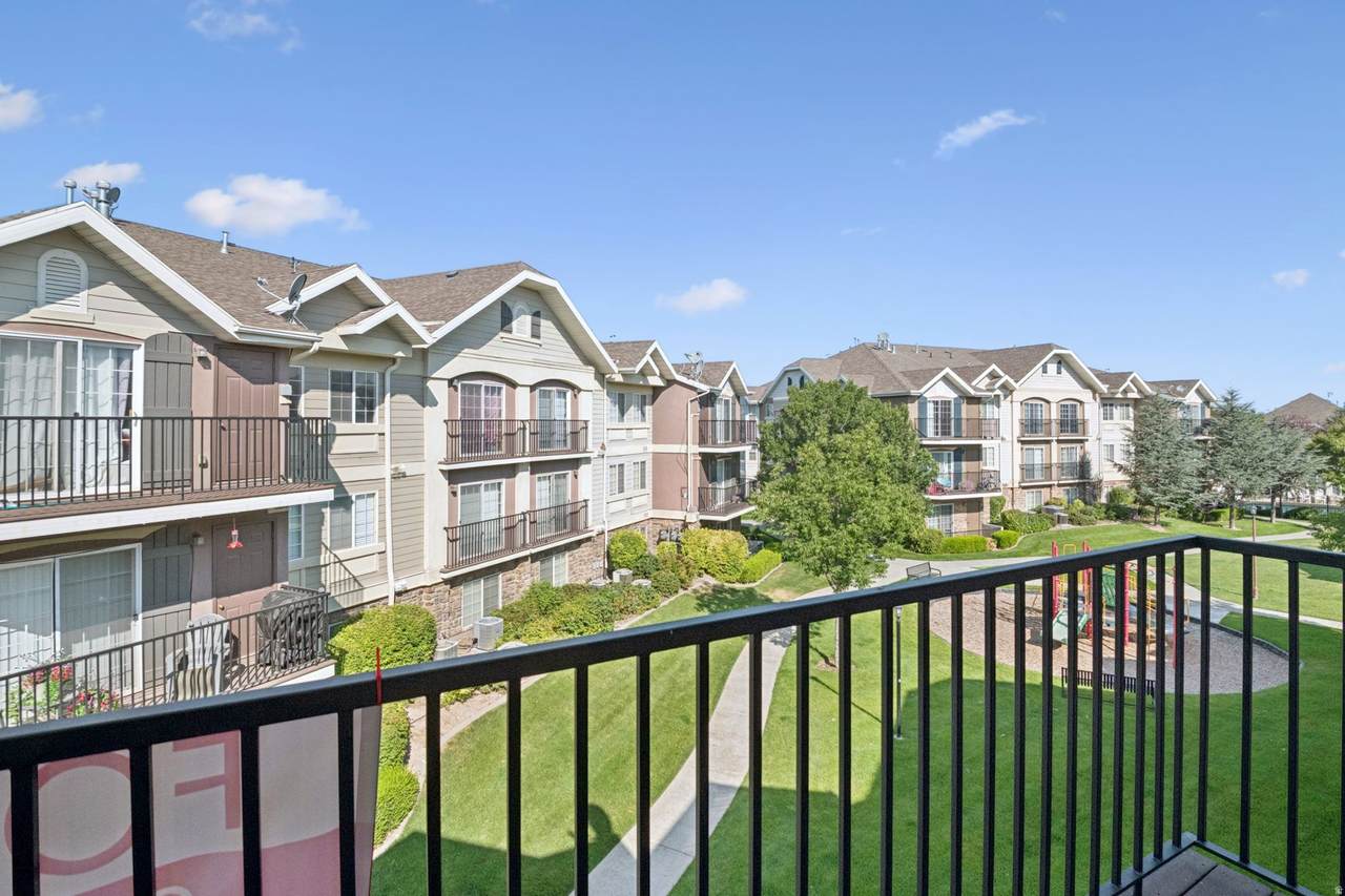 6878 Clayton Ridge Way - Photo 1