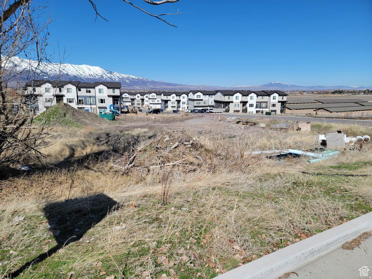 732 730 - Photo 1
