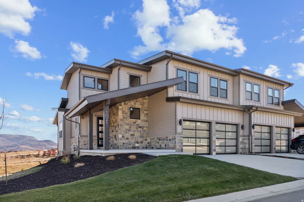 1021 Vissen Way - Photo 1