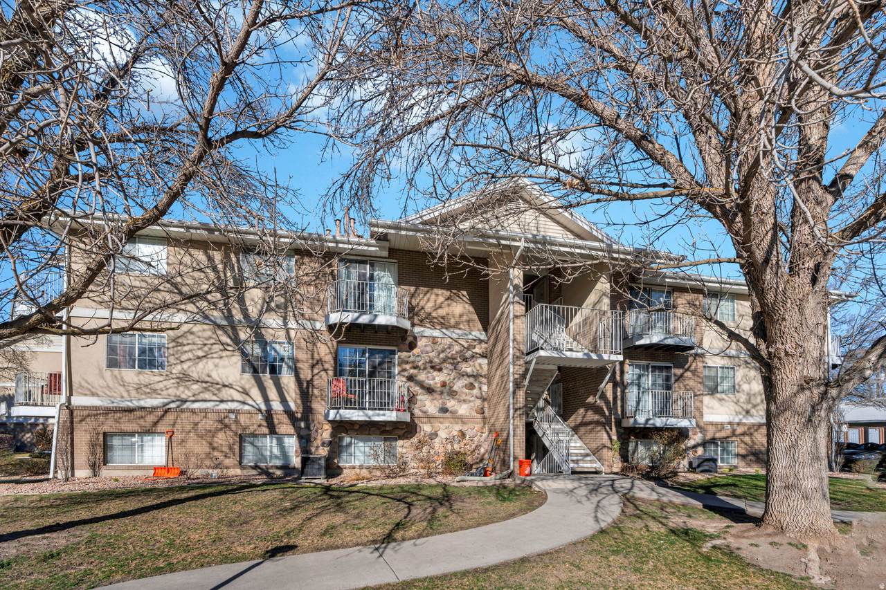 1273 Riverside Ave - Photo 1