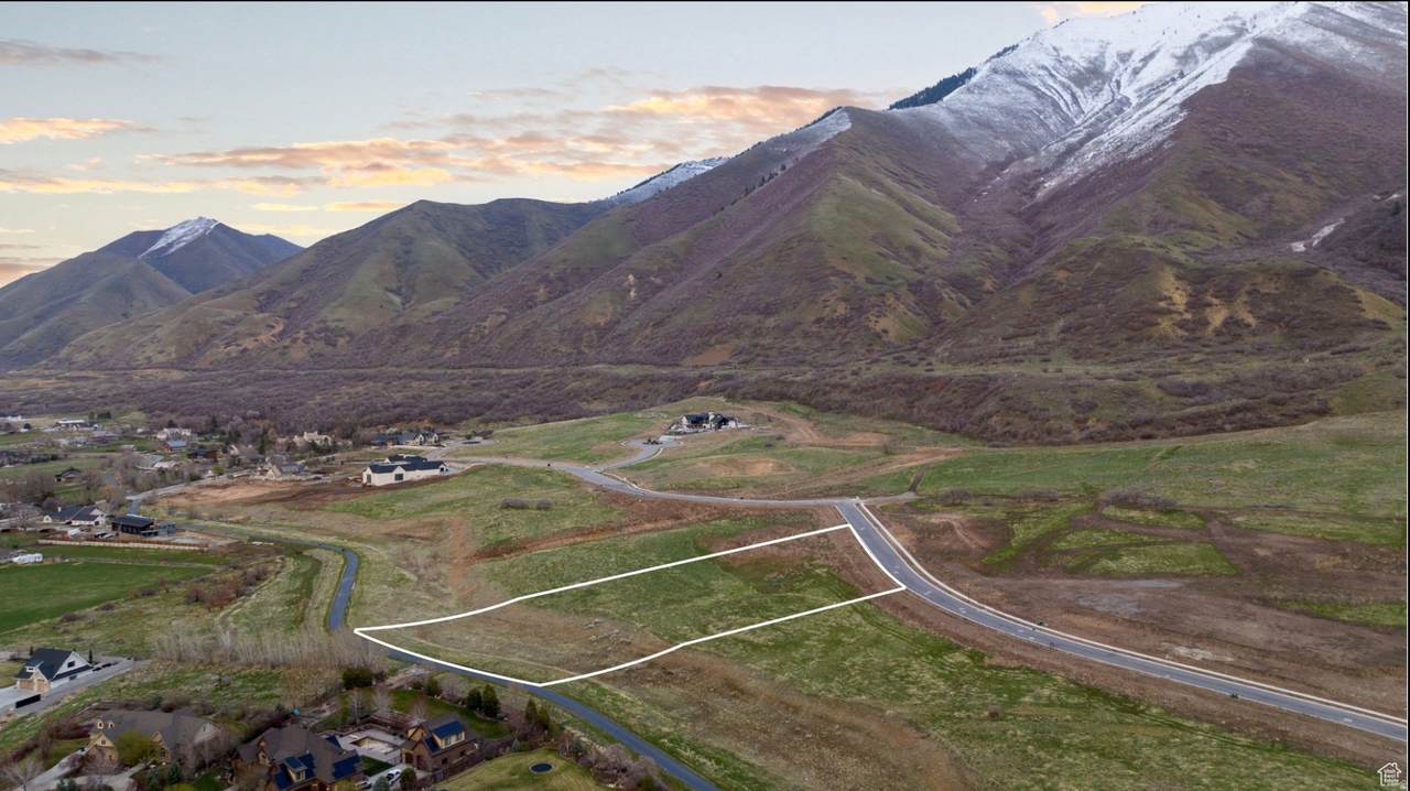 https://bt-photos.global.ssl.fastly.net/wasatch/1280_boomver_1_2144302-1.jpg