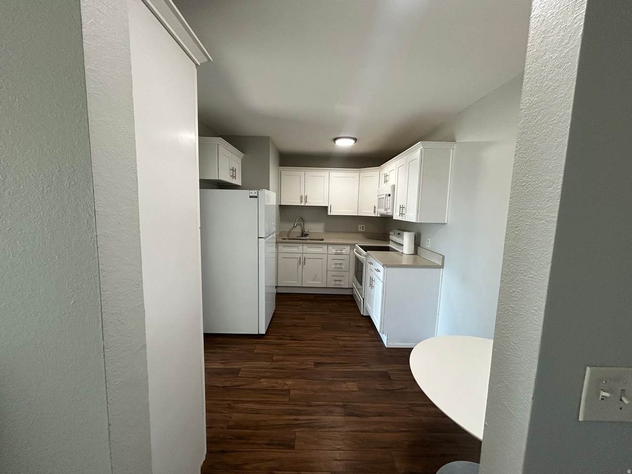 330 700 - Photo 1