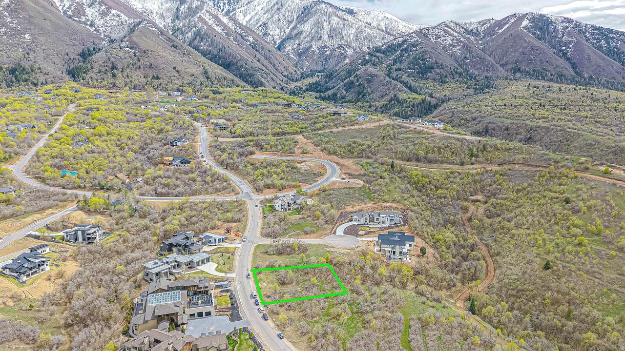 890 Summit Creek Dr - Photo 1